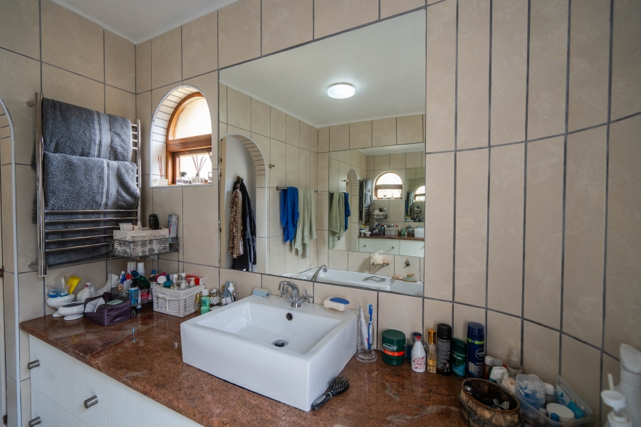 7 Bedroom Property for Sale in West Beach Eastern Cape